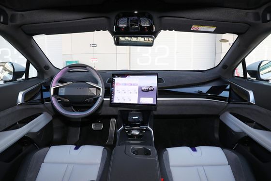 High Speed Long Range Gaohe Hiphi Z 4 porte 4 posti 3 scompartimenti Auto con 705 km di autonomia