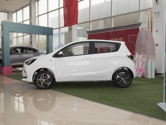 Veicolo elettrico Changan Benben E-Star Energy con batteria da 55kwh