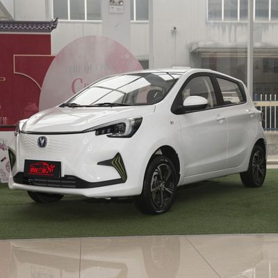Veicolo elettrico Changan Benben E-Star Energy con batteria da 55kwh