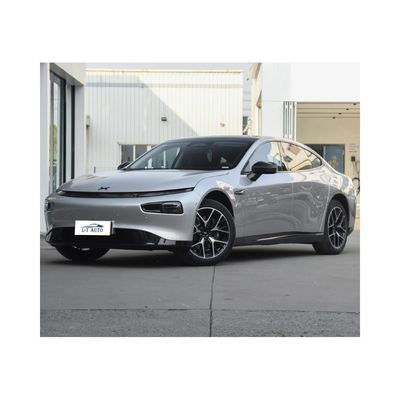 Esperienza il meglio del lusso e della tecnologia con la 2024 Xpeng P5 Electric Sedan