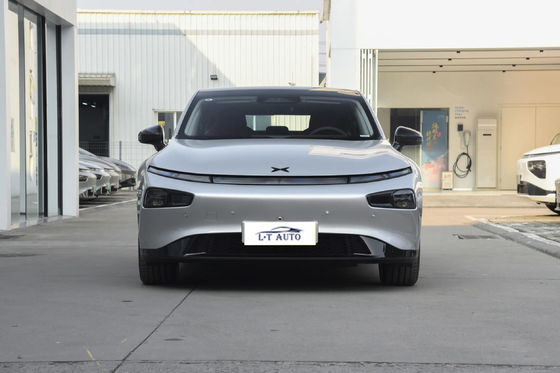 Esperienza il meglio del lusso e della tecnologia con la 2024 Xpeng P5 Electric Sedan
