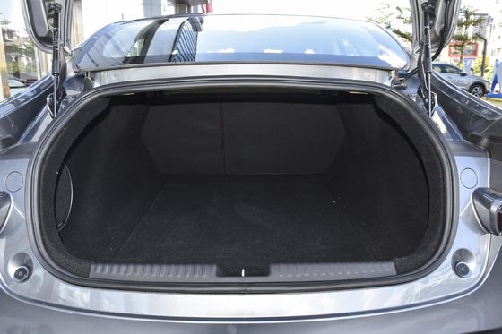 2024 Modello cinese 4Wd 480-700Km Energy Electric Car Ev Xpeng P7 in vari colori