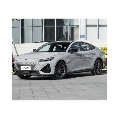 Veicoli energetici 2024 Changan Uni-V PHEV Auto da 5 posti in bianco nero bianco o rosso