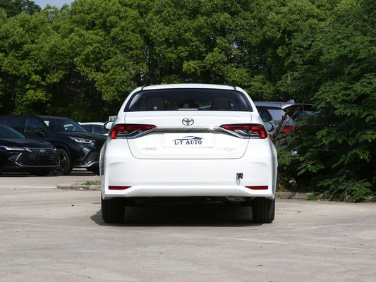 Veicolo elettrico ibrido a prezzi accessibili e Toyota Corolla