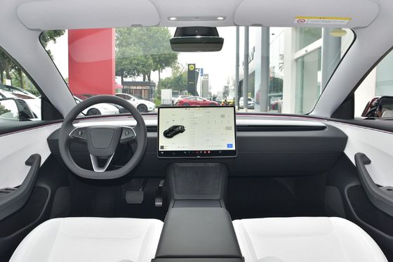 2024 Tesla Modello 3 a guida sinistra Auto elettrica 331kw Potenza del motore MAX. Velocità 200km/h