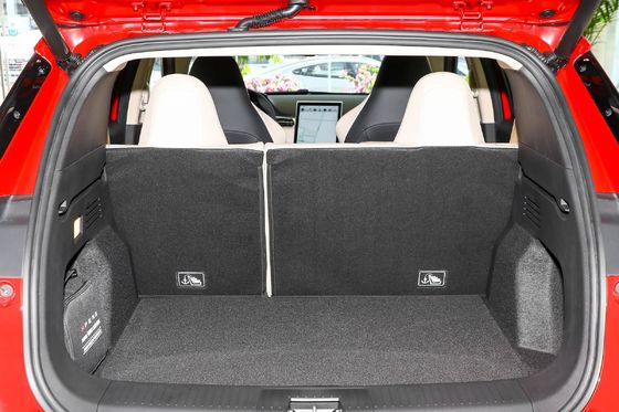 SUV a 5 porte e 5 posti XPENG G3 Long Range Energy Vehicle con L*W*H mm 4495x1820x1610