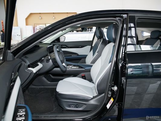 2024 Changan UNI-V 2.0T Benzina 4WD Drive Veicolo ad alta velocità Smart Made In Used Car