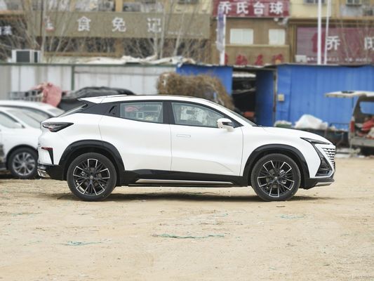 Velocità massima di 200 Km/h La 2023 Changan UNI-T 1.5T Turbo Luxury Sedan Alimentata da Benzina