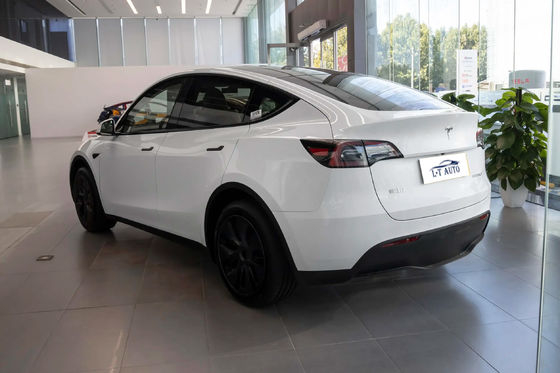 2024 Tesla Model Y 5 porte 5 posti 4 ruote EV Car 4750x1921x1624mm Lunghezza Larghezza Altezza