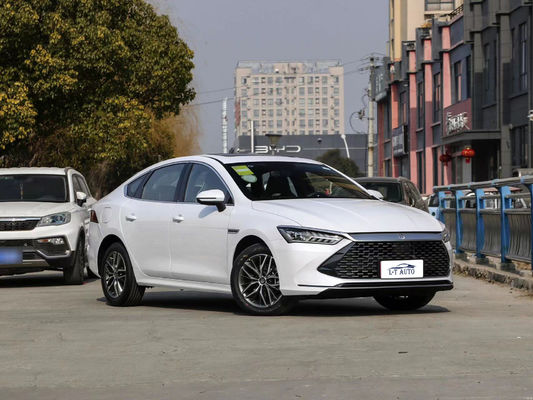 BYD QIN Plus Dm-I Made In EV Car 5 posti a sedere hatchback con energia 55/120km veicolo ibrido