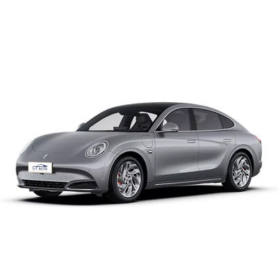 ORA Lightning Cat EV Piccole belle auto 4 porte berlina 5 posti Lunghezza 4871 Larghezza 1862