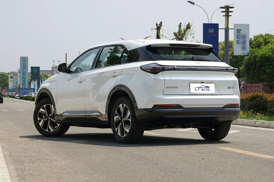 Grande schermo LCD 2024 NETA U Veicoli energetici SUV Puro elettrico a ricarica rapida Autocar
