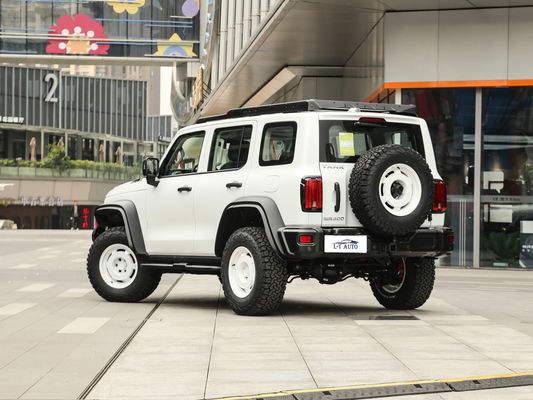 GMW Tank 300 4x4 Veicolo fuoristrada da 2,0 t Auto a benzina con ABS e fotocamera posteriore a 360°