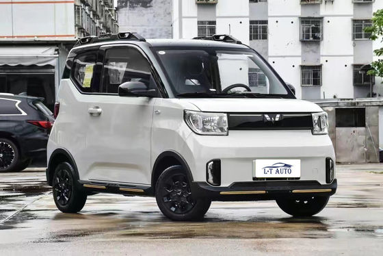100% elettrico Wuling Mini EV con velocità massima di 100 km/h e base rotale di 2010 mm