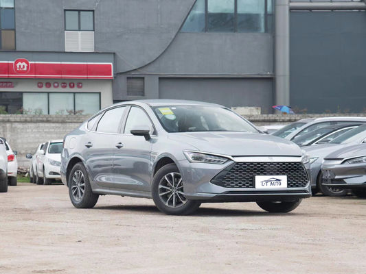 2023 BYD Tang Song Yuan 4 porte 5 posti con batteria al litio ferro fosfato