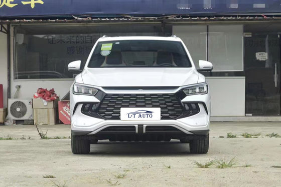 Auto BYD EV grigio con 71KM di autonomia e velocità massima di 170 Km/h 2024 Modello SONG Pro Champion