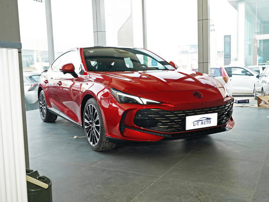 MG 7 SUV di lusso Sedan sportiva con motore a benzina da 1,5 t/2,0 t e Radar Front 4 Rear 2