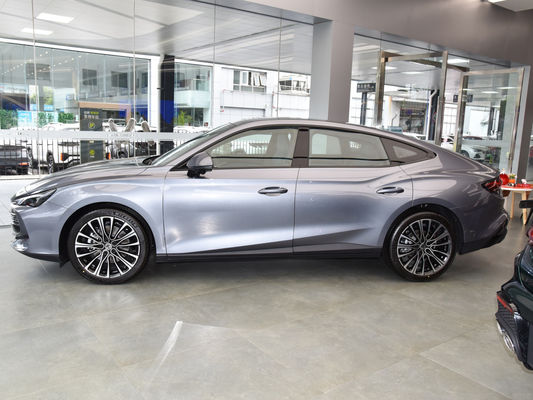 MG 7 berlina 5 posti 1.5T/2.0T veicoli a benzina a benzina per il 2024 tecnologia avanzata