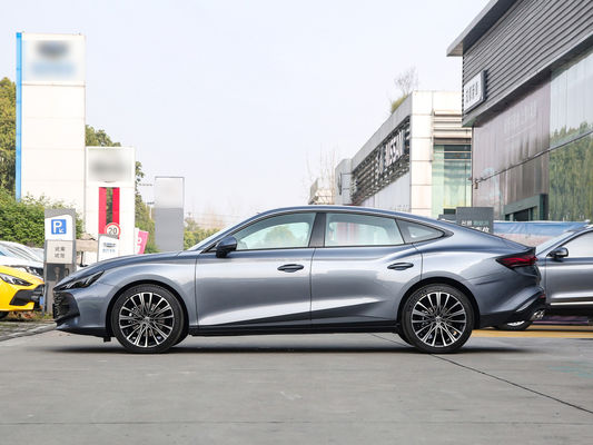 2024 MG7 Midsize Car Coupé 2.0t Tubo Veicolo commerciale a benzina con design