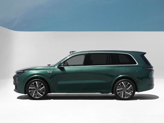 Esportato Lixiang L9 SUV di grandi dimensioni con batteria da 42,8 kWh e design a 5 porte e 5 posti