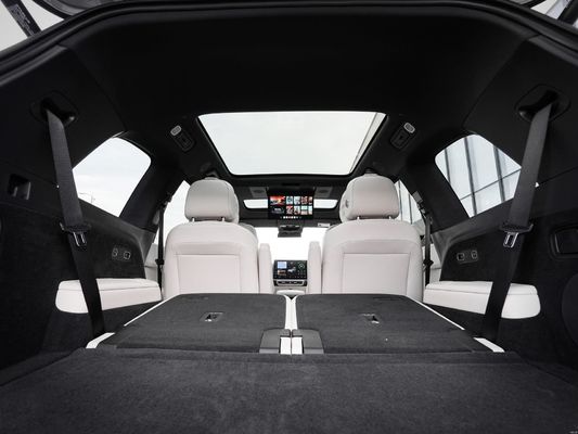 Esportato Lixiang L9 SUV di grandi dimensioni con batteria da 42,8 kWh e design a 5 porte e 5 posti