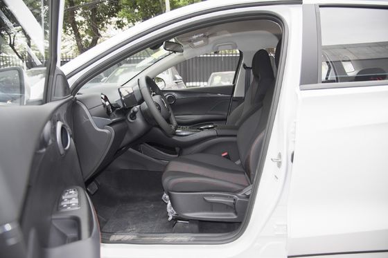 2024 BYD E2 Electric Car Affordable Luxury Version con velocità massima di 130 km/h 4 Colori