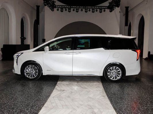 Buick Century MPV di lusso 2.0T 48v sistema ibrido leggero con tecnologia touch screen
