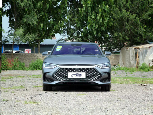 5 posti BYD Han EV Plug-in Hybrid Power Vehicle con autonomia di 700 km e passo tra le ruote di 2920 mm
