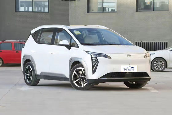 Il preferito del mercato cinese 2024 Aion Y Plus SUV a guida sinistra per auto elettrica veloce