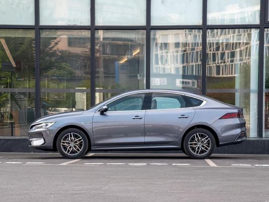 2024 BYD QIN Plus EV Un'auto elettrica energetica per uno stile di vita lussuoso ed ecologico