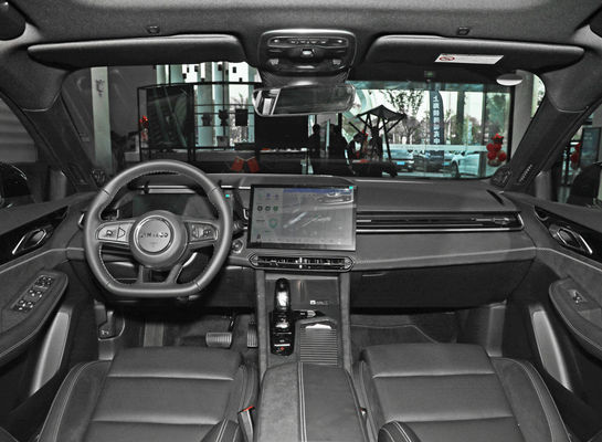 Lynkco 03 2.0 Turbo Sport Sedan 4684x1843x1460 4 cilindri Alta Intelligenza