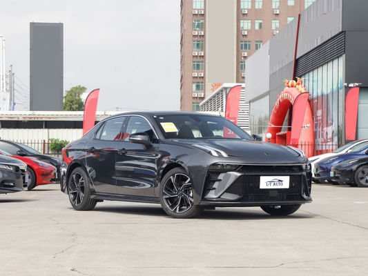 Lynkco 03 2.0TD DCT Plus Cina Hybrid Sport Compact Car con freno di parcheggio elettrico