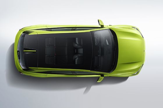 Auto di lusso Changan Deepl S7 Hybrid EV Auto con guida a sinistra e passo 2900 mm