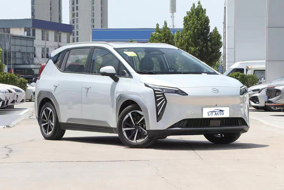 2024 Aion Y Plus SUV elettrico ad alta velocità a lunga autonomia 5 porte 5 posti con passo 2750 mm