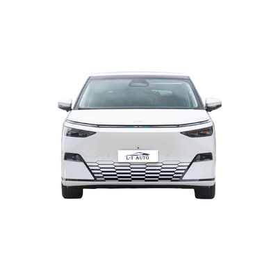 Gran famiglia MPV Xpeng X9 elettrico 702KM NEDC Ultra Long Range 7 posti Veicolo energetico