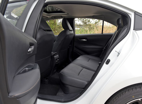 Compatta berlina auto elettrica auto per adulti Toyota Levin veicolo ibrido 2024 Nuovo modello