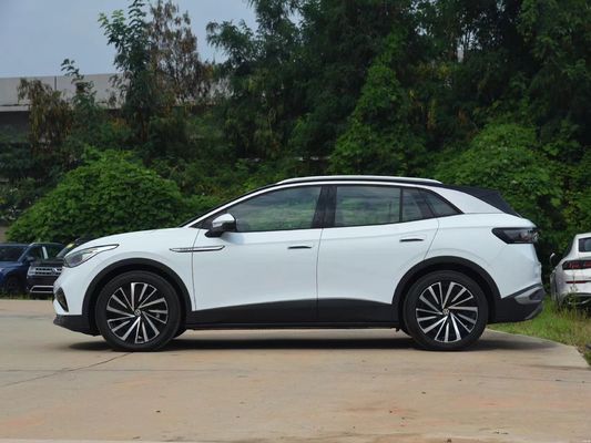 Volkswagen ID4X Long Endurance a guida sinistra Auto elettrica con esterno bianco cristallo