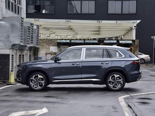 Volante multifunzione e serbatoio di carburante da 50-80L Geely Xingyue L SUV compatto
