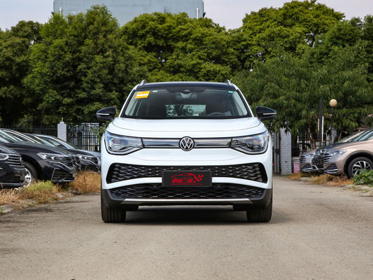 Esperienza di lusso e potenza nel Volkswagen ID6X Un SUV a 5 porte e 7 posti da 150 kW