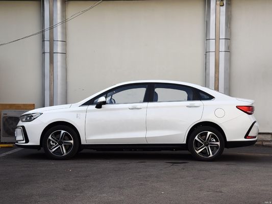 2024 Beijing Auto EU5 Compact Electric Car Sedan per la ricarica rapida in appena mezz'ora