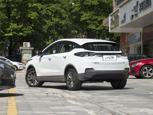 Geely Geometry C EV SUV Automobile Tempo di ricarica veloce 0,63h Guida a sinistra