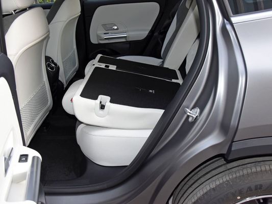 Vivi l'ultimo livello di lusso ed efficienza con la BENZ EQA Long Range Electric Car