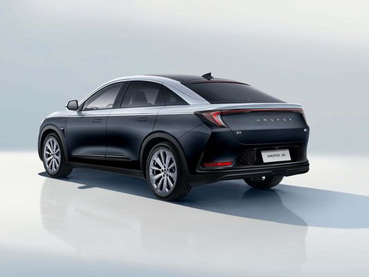 Arcfox Alpha TS SUV elettrico con potenza massima di 160 kW e tempo di ricarica di 0,42 ore
