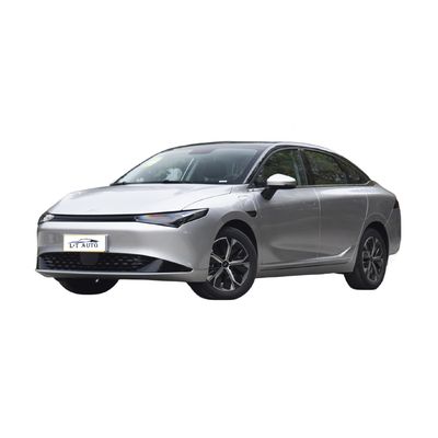 Auto elettrica Xpeng P5 EV eleva la tua esperienza di guida con 155kW di potenza e stile