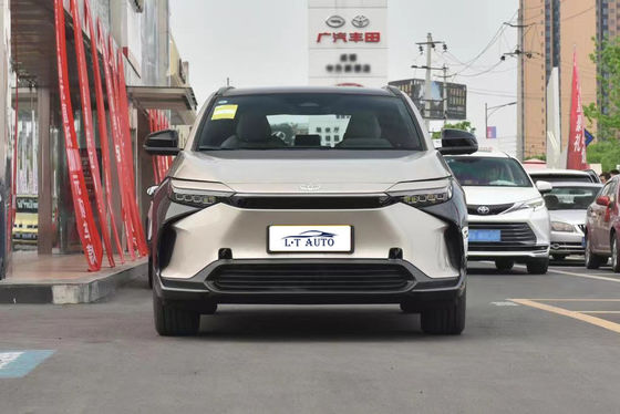 Velocità massima 160 Km/h 615KM Long Endurance Toyota BZ4X PRO EV Auto Batteria agli ioni di litio ternario