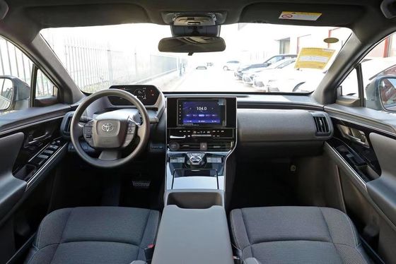 5 posti a sedere e lunga autonomia La combinazione perfetta nel 2023 Toyota bZ4X Electric Car