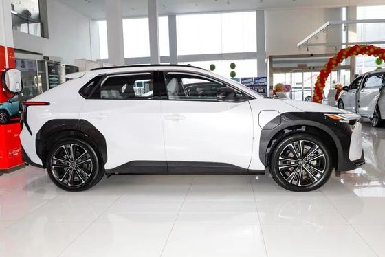 5 porte 5 posti BZ4X SUV elettrico a trazione integrale e batteria agli ioni di litio ternario Made