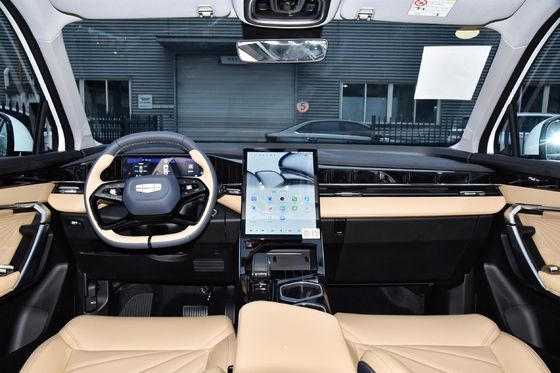 2024 Geely Completa gamma di auto ibride energetiche con cambio automatico e fari a LED
