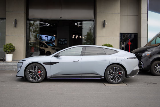 313Ps Potenza totale del motore 2024 Changan Avatr 12 Veicolo elettrico ad energia estremamente lunga