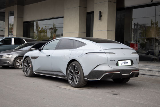 313Ps Potenza totale del motore 2024 Changan Avatr 12 Veicolo elettrico ad energia estremamente lunga